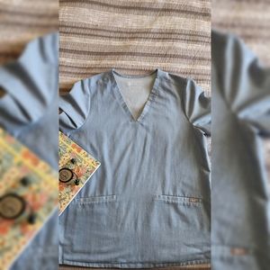 Figs scrub set